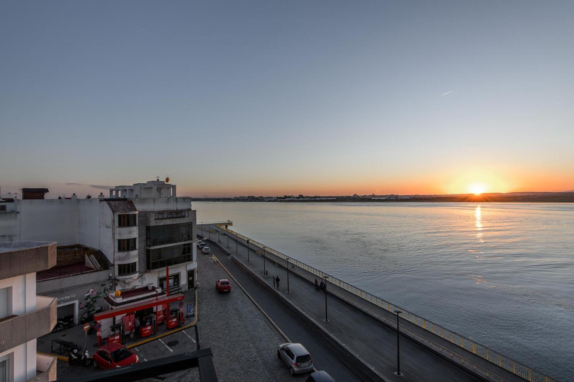 Apartamento Sobre El Rio Guadiana Ayamonte Buitenkant foto
