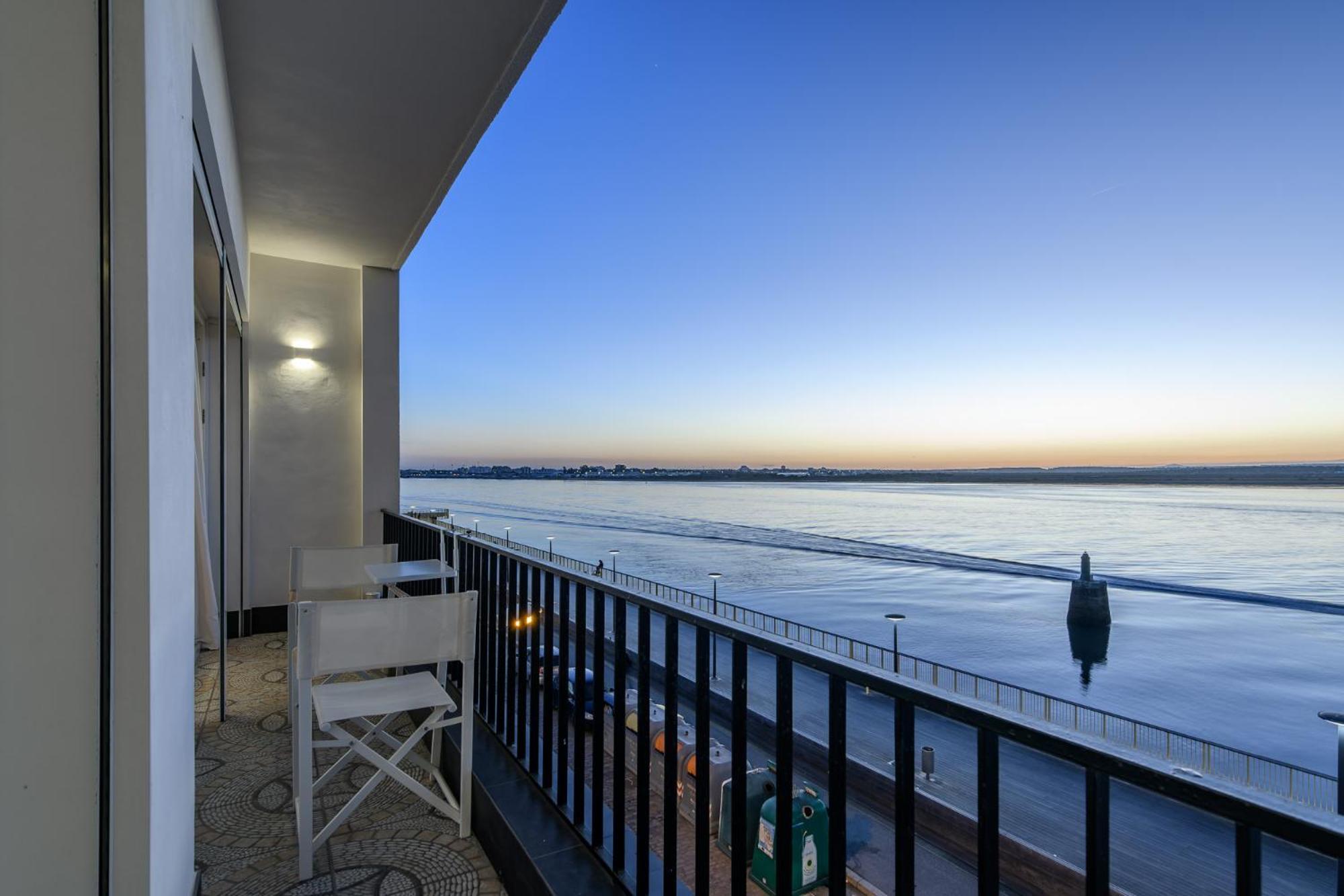 Apartamento Sobre El Rio Guadiana Ayamonte Buitenkant foto